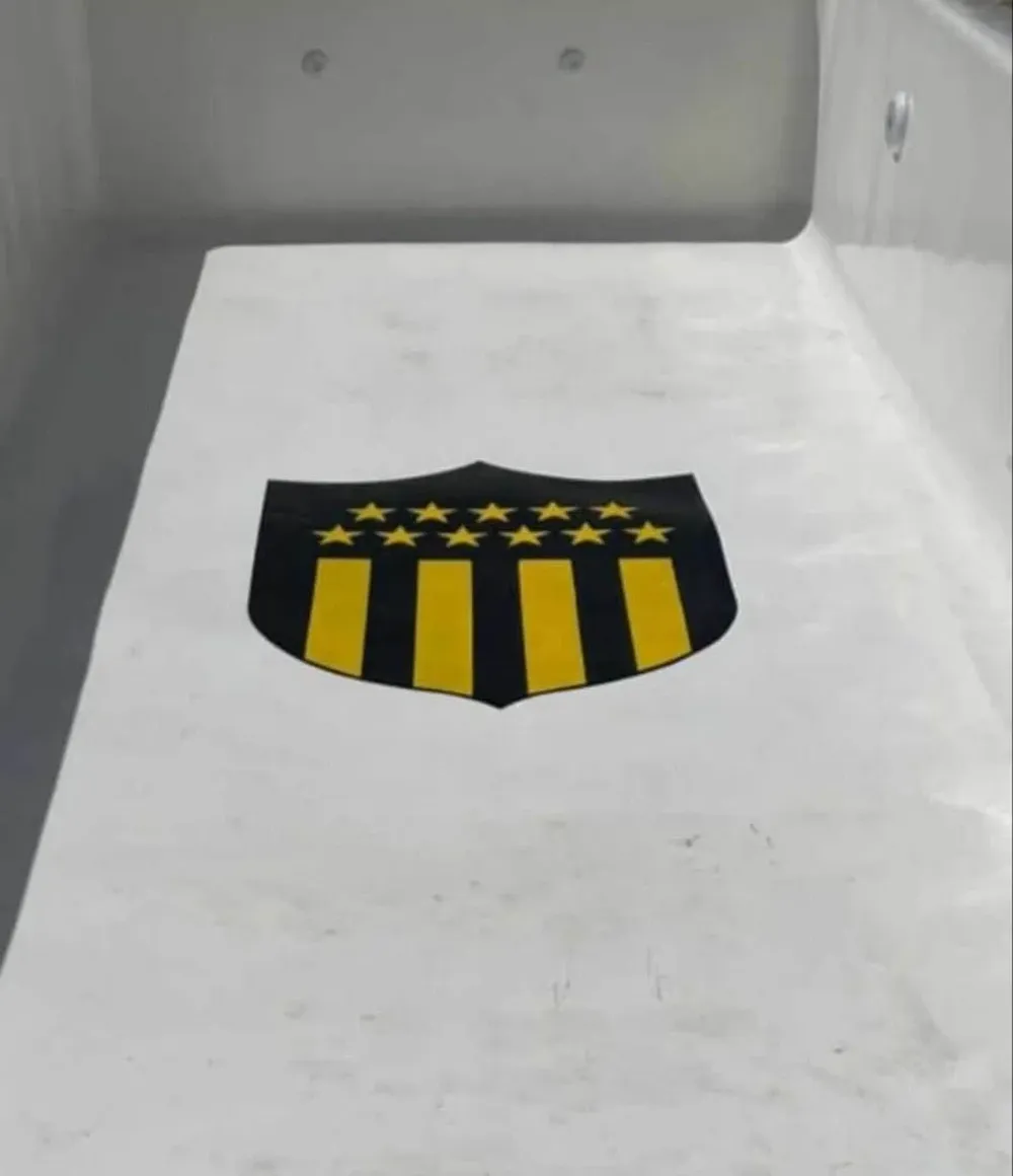 La piscina de la residencia de las inferiores de Peñarol ya está pronta para ser colocada