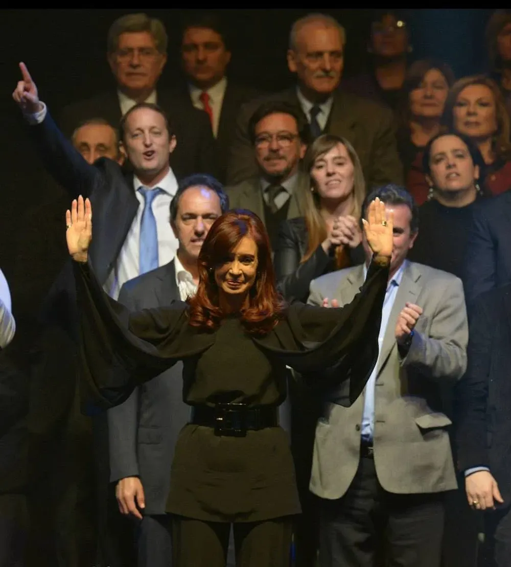 Dentro de su extenso guardarropa nunca abandonó el negro estricto.