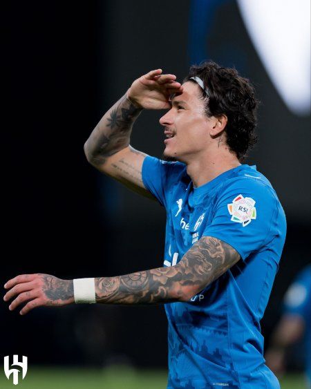 Festejo de gol de Darwin Núñez ante Al Hazm