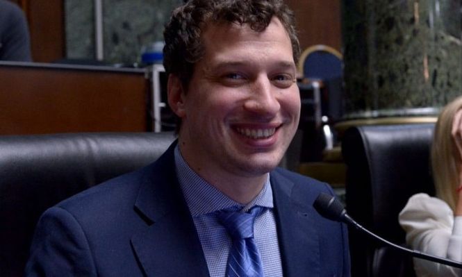 El candidato de Yamil Santoro es... el otro Leandro Santoro