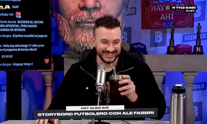 Tomás Rebord en Hay algo ahí