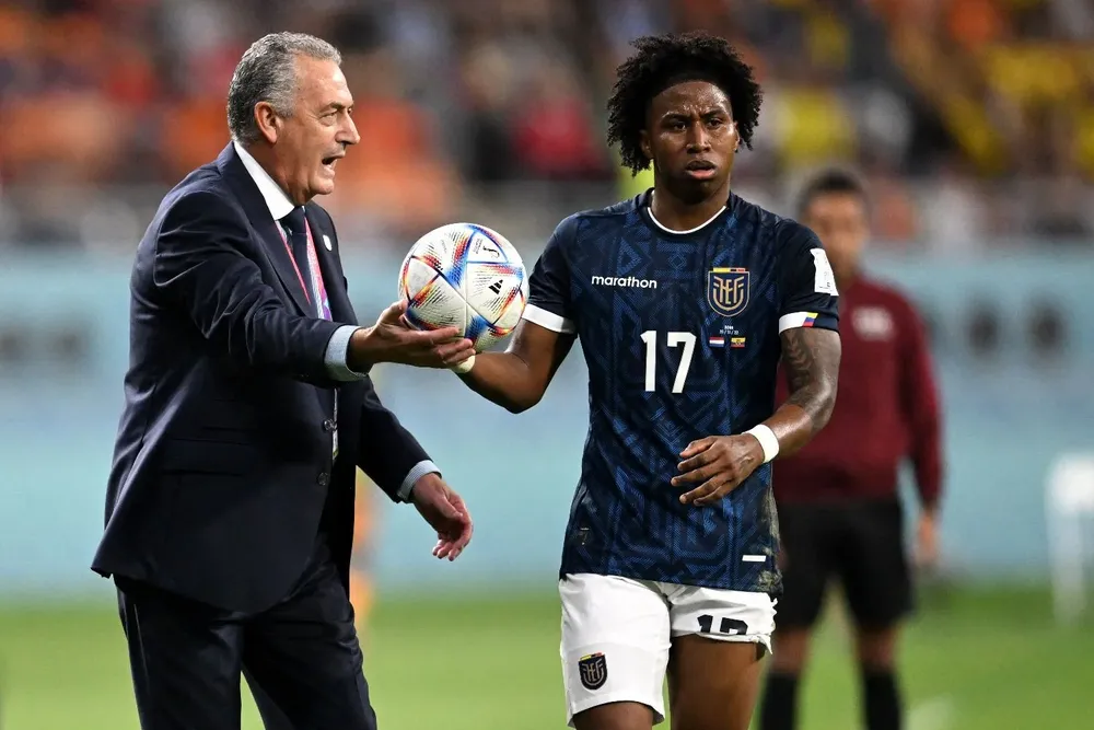 Gustavo Alfaro durante el Mundial de Qatar