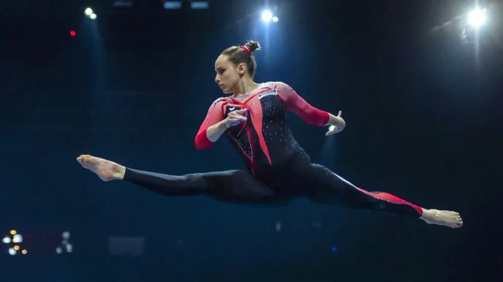 Sarah Voss dijo que esperaba que otras gimnastas siguieran el ejemplo de su equipo.