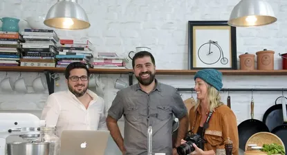 Claudio Lombardo, Álvaro Kemper y Florencia Curcio