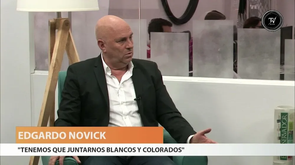 El ex candidato independiente a la Intendencia de Montevideo por el Partido de la Concertación aseguró que los problemas del ente petrolero fueron provocados por Daniel Martínez y que se va a ocupar que la Intendencia no se transforme en otra Ancap. También expresó que el actual Intendente conformó el gabinete con amigos de su sector.