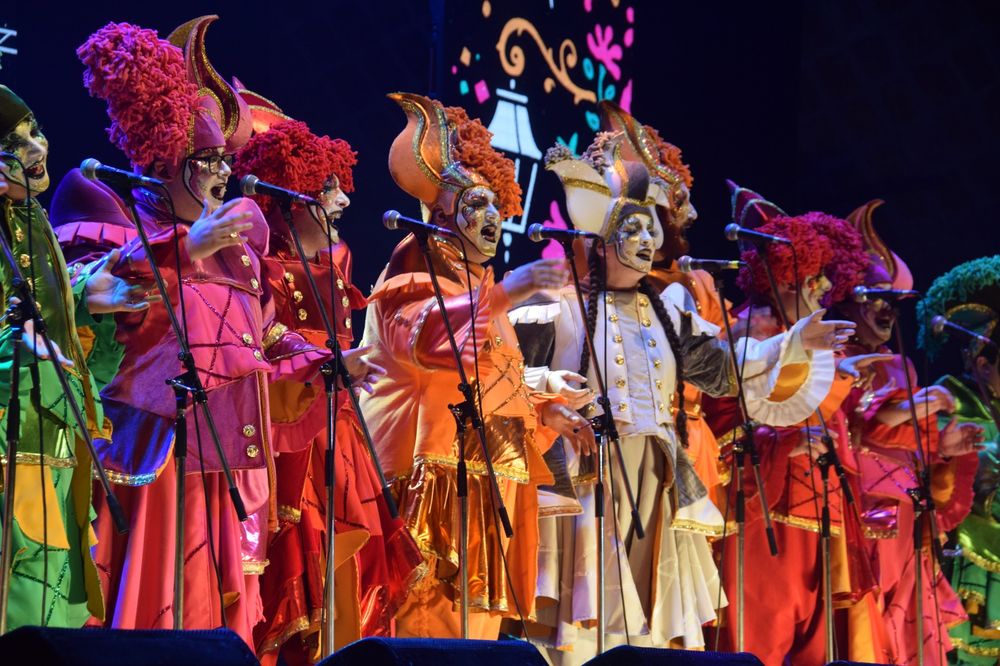 Un Título Viejo, 2025