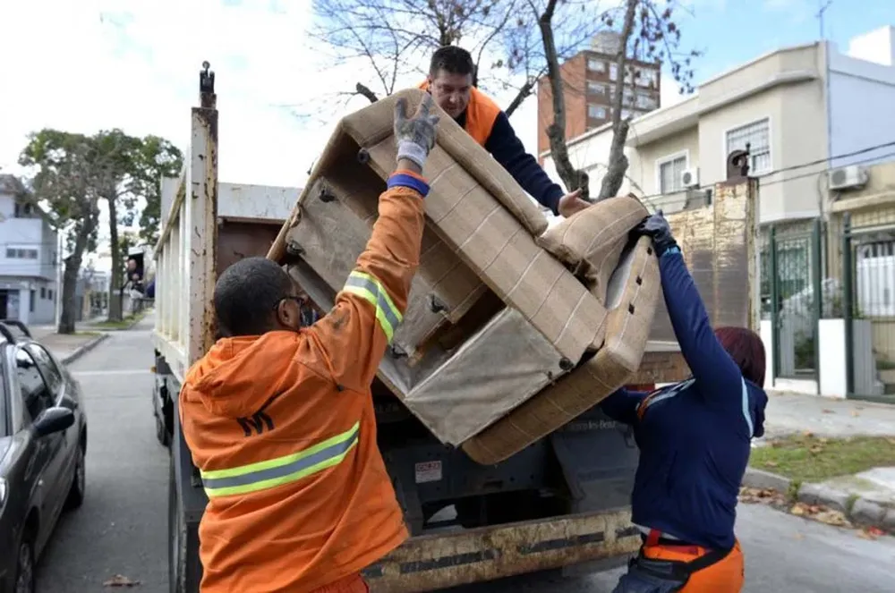En la jornada participaron 32 camiones de la intendencia. A. Pessio-IMM