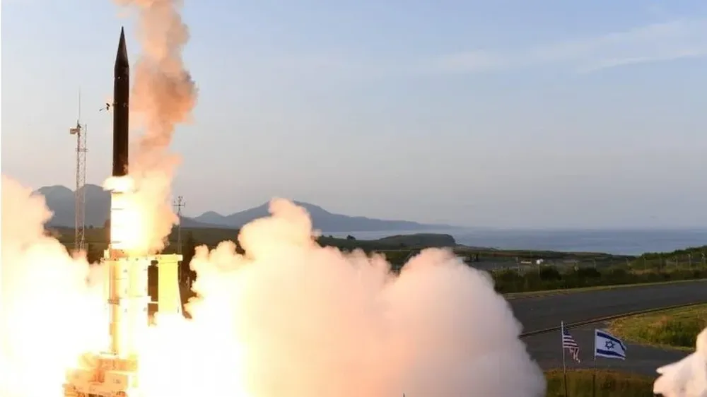 Funcionarios de Israel y Estados Unidos celebraron las pruebas del Arrow 3 realizadas con éxito en Alaska