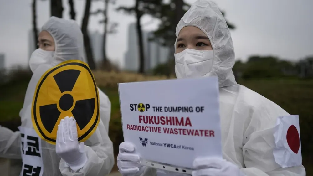 El vertido de las aguas de la planta nuclear generó resistencia en Japón y en varios países del Pacífico.
