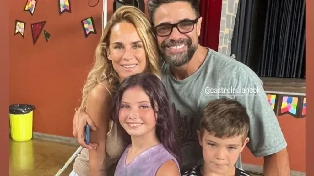 Sabrina Rojas y Luciano Castro con sus hijos