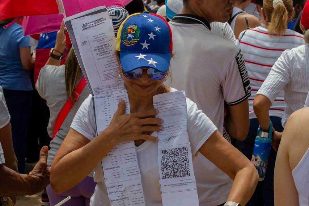 A diferencia de la oposición, las autoridades venezolanas han presentado las pruebas que demuestren el triunfo de Maduro.