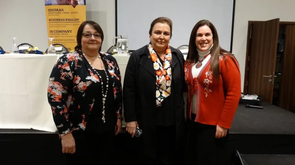 Cristina Ramos, Rosario Estrada y Patricia Carabelli 