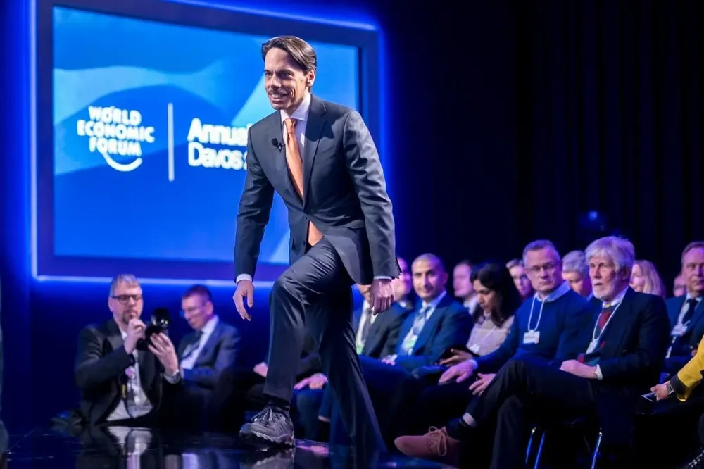 El ministro de Relaciones Exteriores de Arabia Saudita, príncipe Faisal bin Farhan Al-Saud subrayó la necesidad de crear un Estado Palestino.