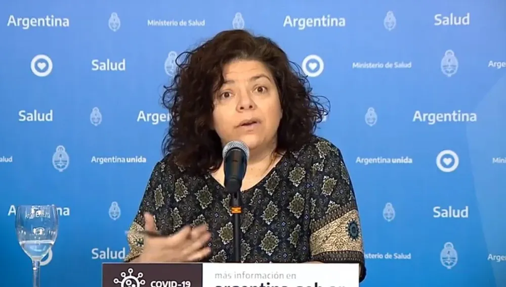 La ministra de Salud, Carla Vizzotti, hizo el anuncio este martes