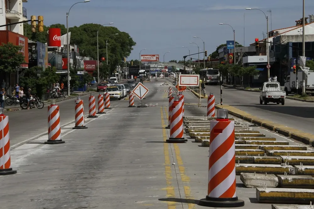 En 2018 la administración de Daniel Martínez deshizo un tramo de 700 metros del Corredor Garzón impulsado por la gestión de Ana Olivera