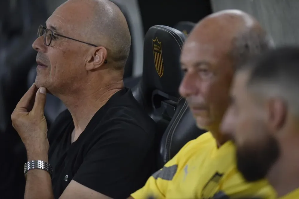 Alfredo Arias está obligado a una variante