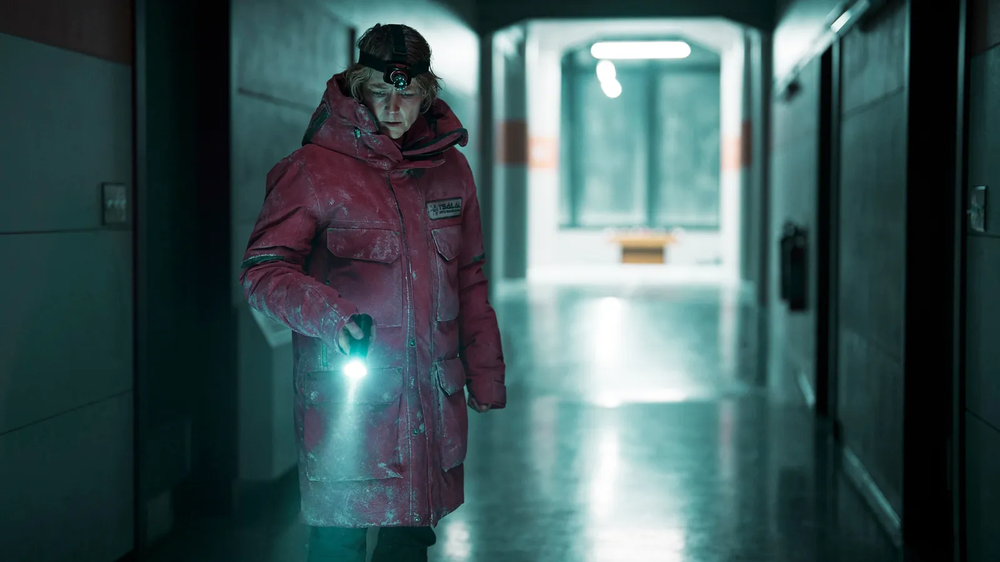 La oscarizada Jodie Foster interpreta a una policía que intenta resolver con un complicado crimen.