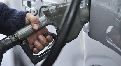 Surtidor de combustible