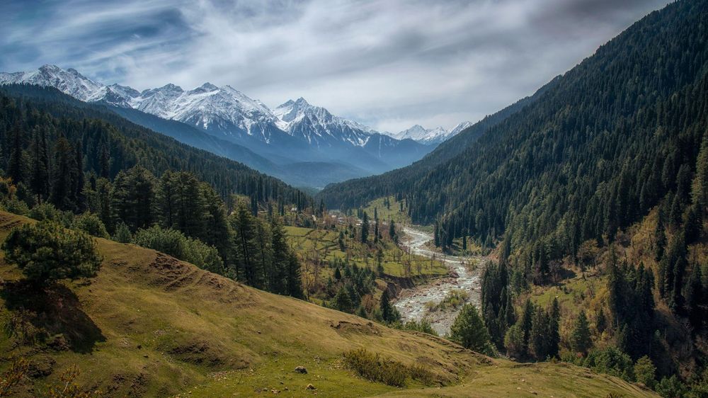 Pahalgam, que los locales llaman "la pequeña Suiza de India", es un lugar popular entre los turistas