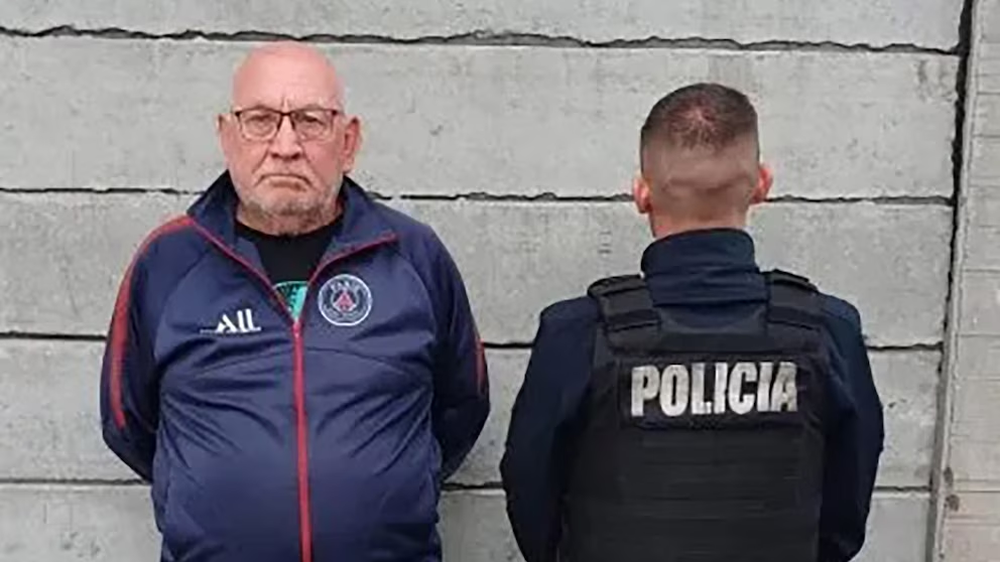 El policía retirado tras ser detenido