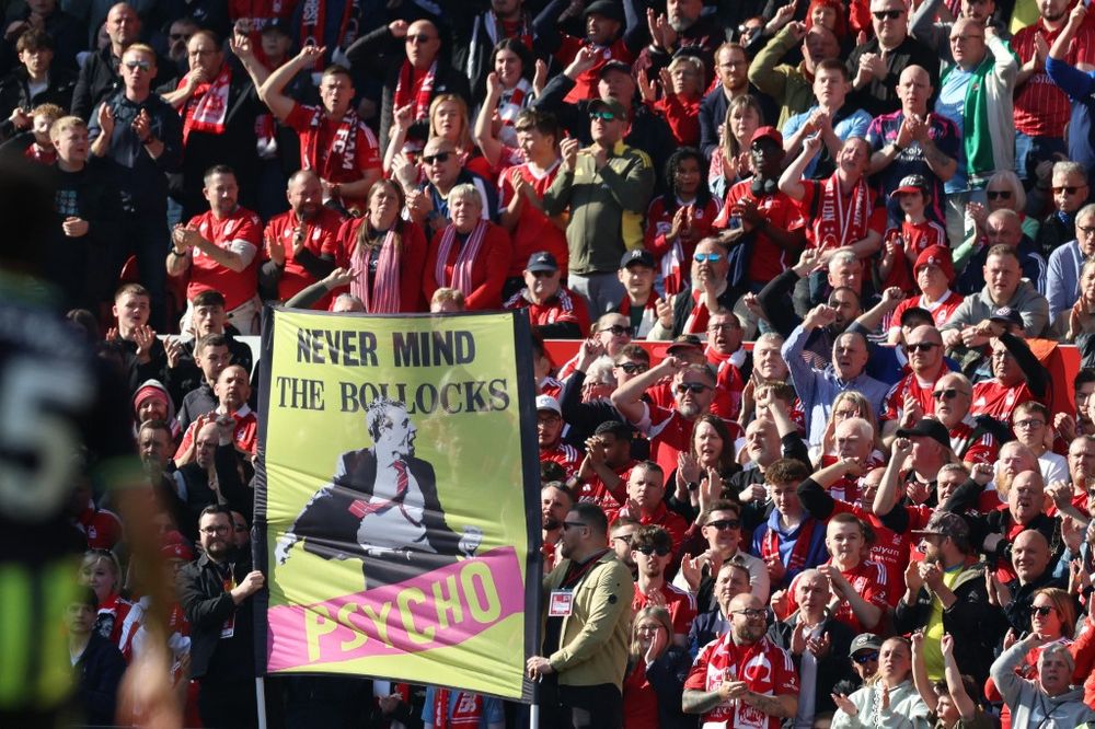 Hinchas del Nottingham Forest y la bandera para Stuart Pearce&nbsp;