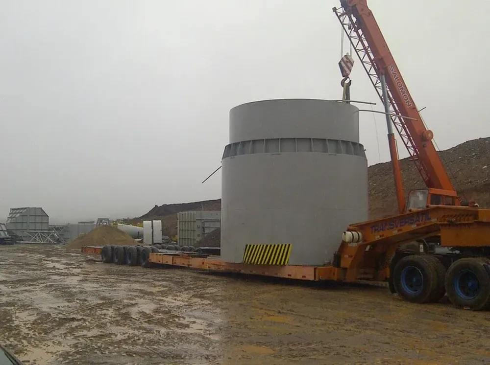 Instalación de caldera en planta de ANCAP