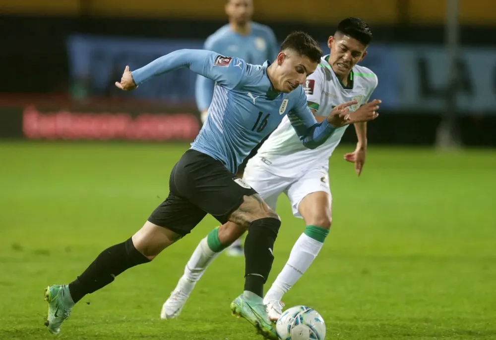 Brian Rodríguez en el partido contra Bolivia
