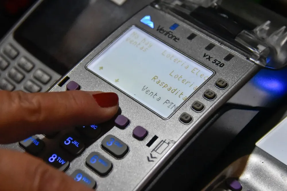 La Dirección Nacional de Loterías y Quinielas realiza los sorteos de lunes a sábados.