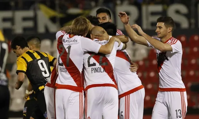 River le ganó 2-0 a Guaraní en Asunción