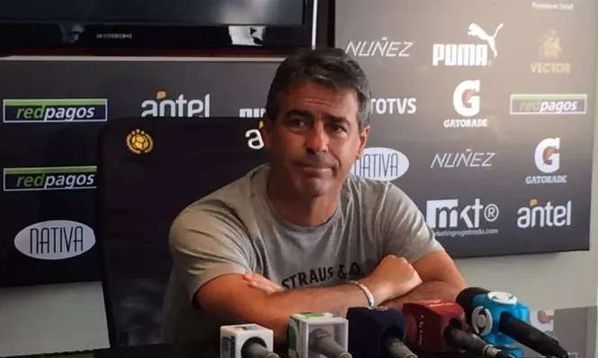 Peñarol cesó a Bengoechea, que se fue muy enojado