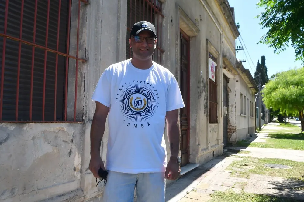 Andree González en su barrio