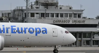 Air Europa cuenta actualmente con una flota de unos cincuenta aviones y opera no sólo vuelos dentro de España, sino también rutas europeas y de largo recorrido a América Latina y el Caribe