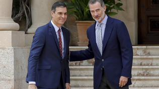 Pedro Sánchez, presidente del Gobierno español y el rey Felipe VI