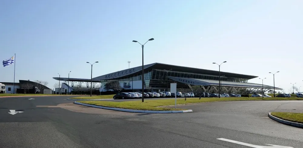 Archivo: Aeropuerto de Punta del Este