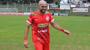 Deivis Barone de festejo en el Roberto