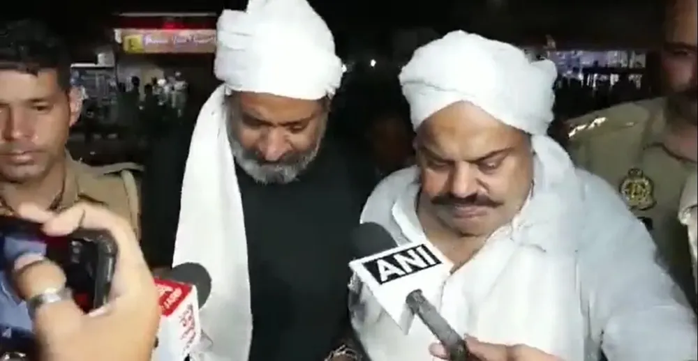 Últimos momentos de Atiq Ahmed y su hermano Ashraf antes de su asesinato