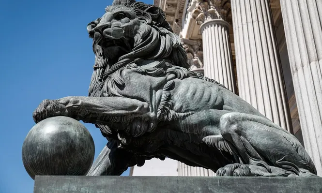 Puerta de los Leones del Congreso de los Diputados (Archivo)