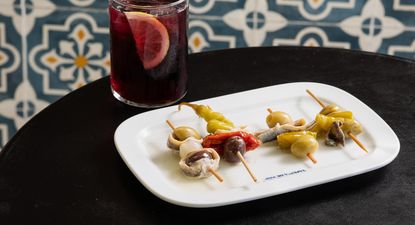 Tapear en Montevideo: la estrategia de España para internacionalizar su gastronomía y captar la creciente demanda turística en Uruguay