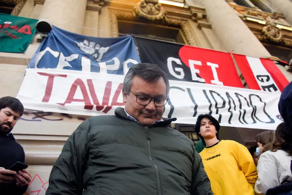 Santiago Gónzalez en la ocupación del IAVA el 13 de abril