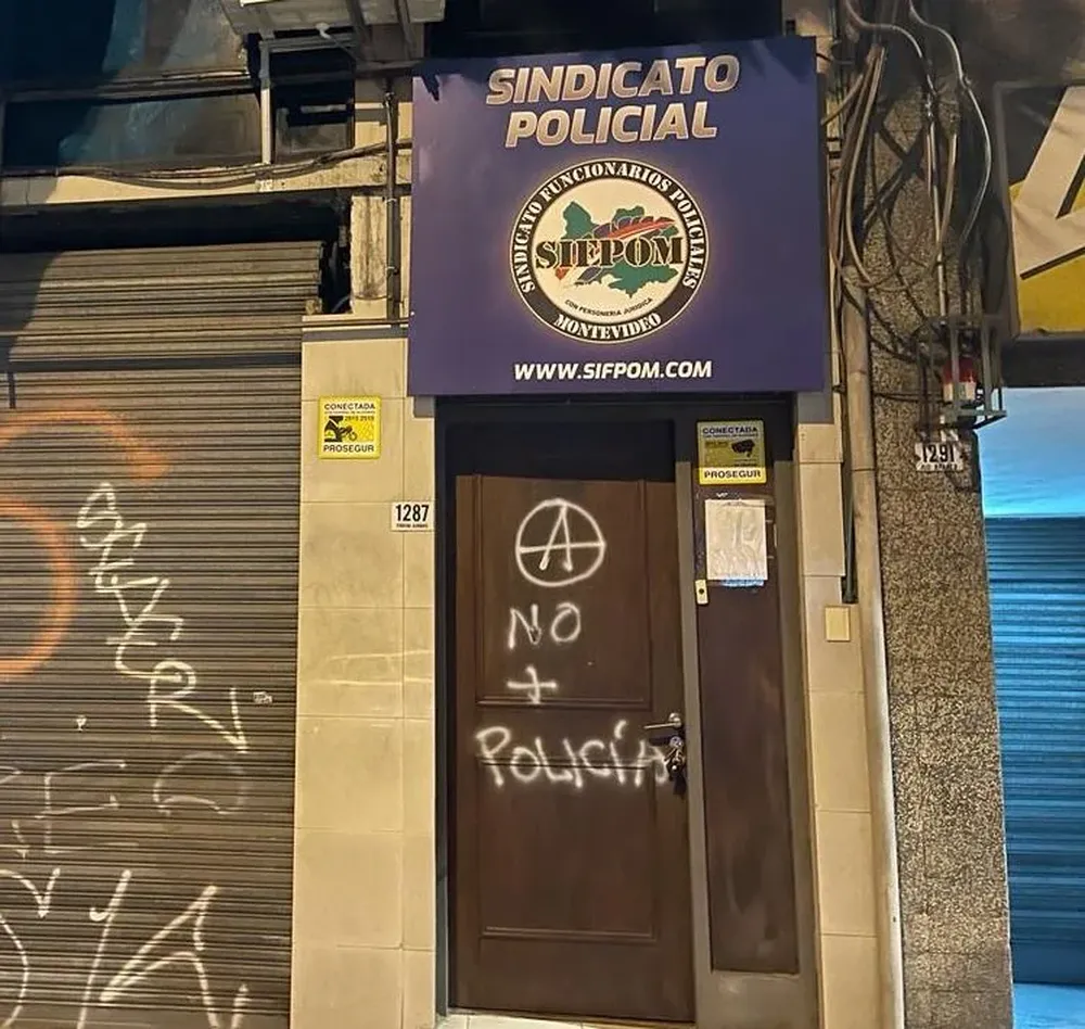 Vandalizaron la sede de Sifpom