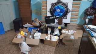 Artículos incautados a los ciudadanos rusos detenidos en Tacuarembó