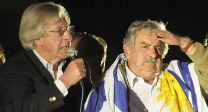 Mujica pide al FA que lo habilite a incumplir promesa de bajar el IVA