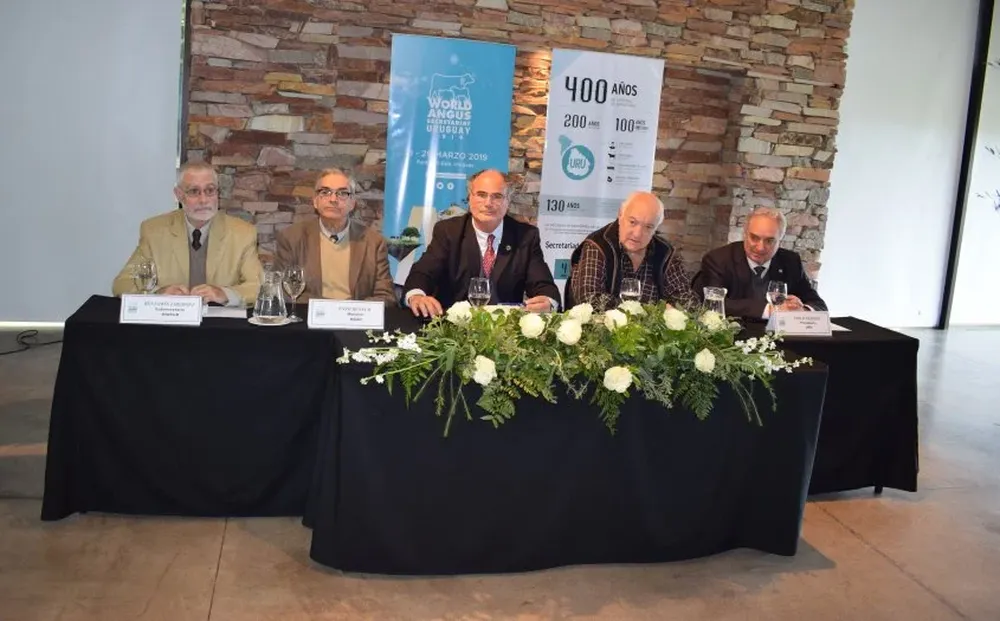 Benjamín Liberoff, Enzo Benech, Álvaro Díaz Nadal, Luis Fernández y Pablo Zerbino.