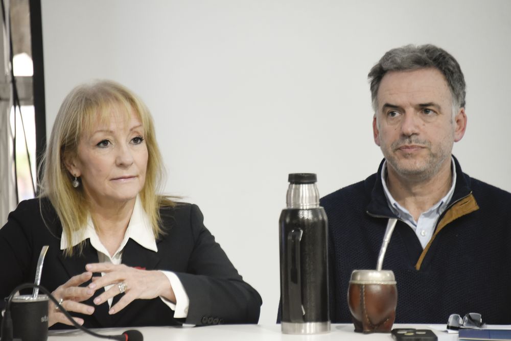 Carolina Cosse y Yamandú Orsi&nbsp;