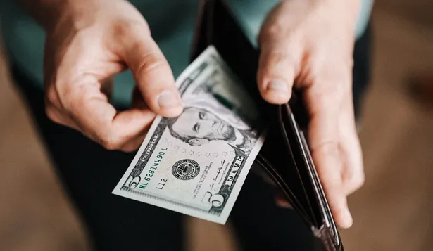 El dólar blue abrió sin cambios en la jornada de este lunes 24 de octubre