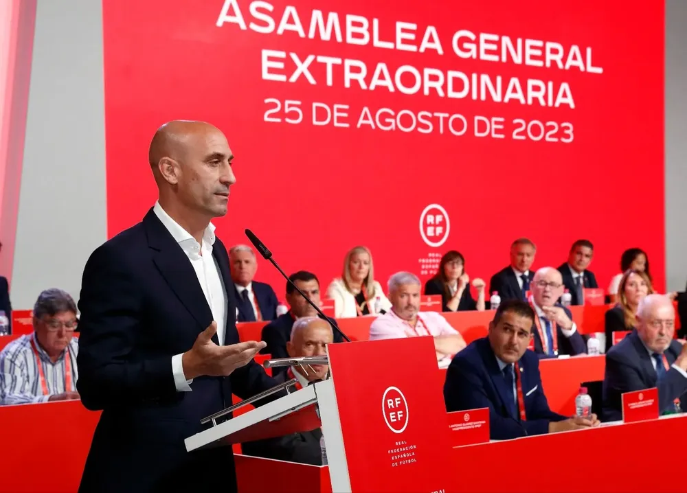 Rubiales compareció este viernes ante la Asamblea Extraordinaria