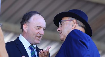 Expo Rural del Prado: Rafael Ferber y Alfredo Fratti previo a los discursos, en el palco oficial de la Rural del Prado, este sábado 19 de setiembre de 2026.