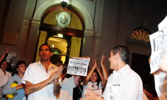Una lucha gremial para controlar un servicio que el Estado tercerizó