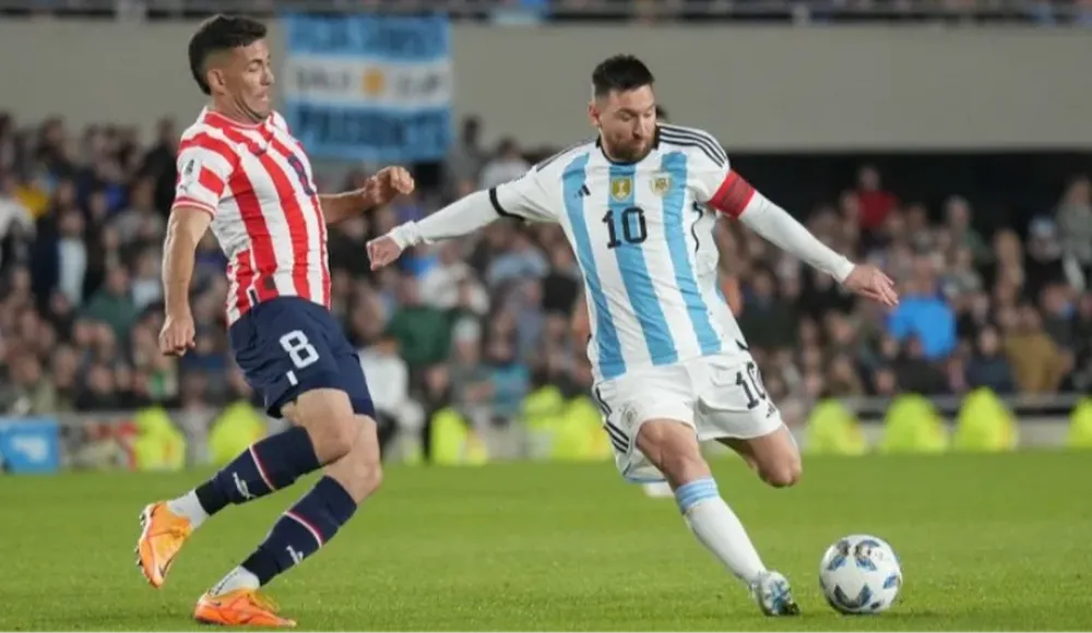 Messi ingresó en el segundo tiempo