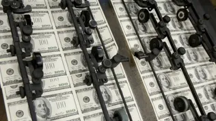 Leve aumento del dólar